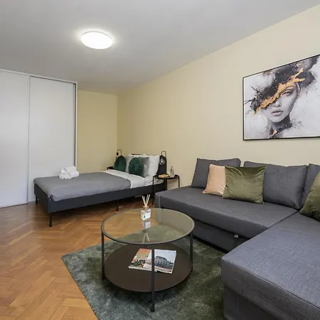 Lumina 3 Rooms Apart With Balcony I Arkadia Mall * 华沙