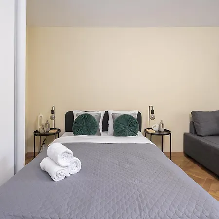 Lumina 3 Rooms Apart With Balcony I Arkadia Mall 华沙