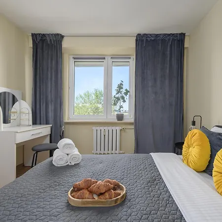 Lumina 3 Rooms Apart With Balcony I Arkadia Mall 华沙