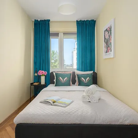 شقة Lumina I 2br With Balcony I 8 Guests I Arkadia Mall وارسو