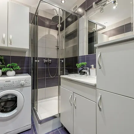 Lumina 3 Rooms Apart With Balcony I Arkadia Mall